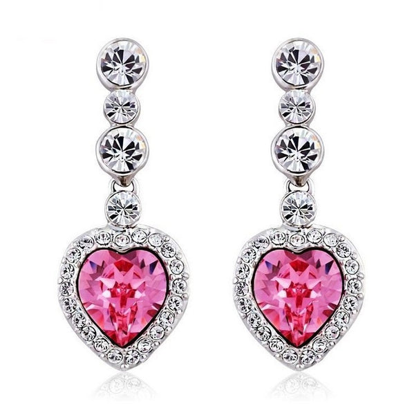 ERFA224 Fashion Charm Heart Stud Earrings