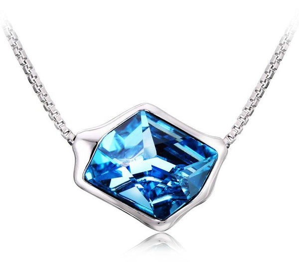 NLFA128 Fashion Dream Hexagon Ocean Pendant Necklace