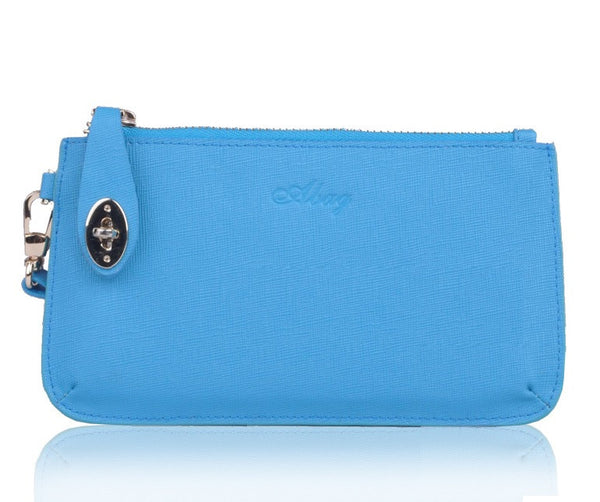 Mesh it up Solid Wristlet Bag