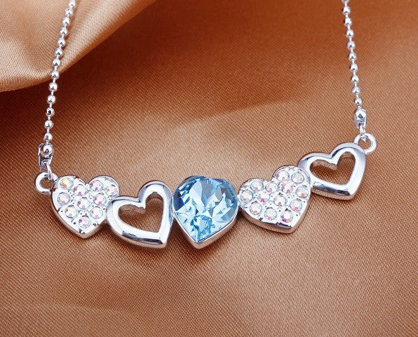 NLFA264 Charm Link of Hearts Pendant Necklace