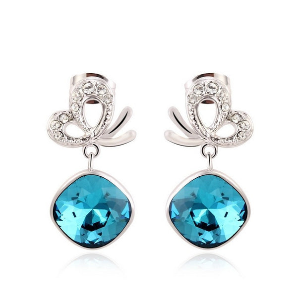 ERFA240 Fashion Charm Kiss of Love Stud Earrings