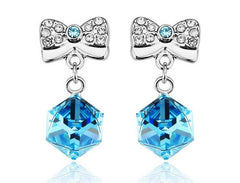 ERFA136 Fashion Charm Water Cube with Ties Stud Earrings