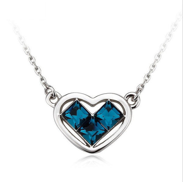 NLFA283 Charm Butterfly Heart Pendant Necklace