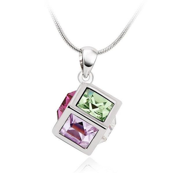 NLFA273 Charm Cube Pendant Necklace