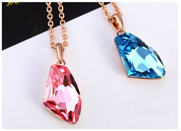 NLFA101 Fashion Fancy Dancing Pendant Necklace