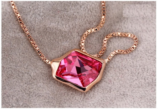 NLFA128 Fashion Dream Hexagon Ocean Pendant Necklace