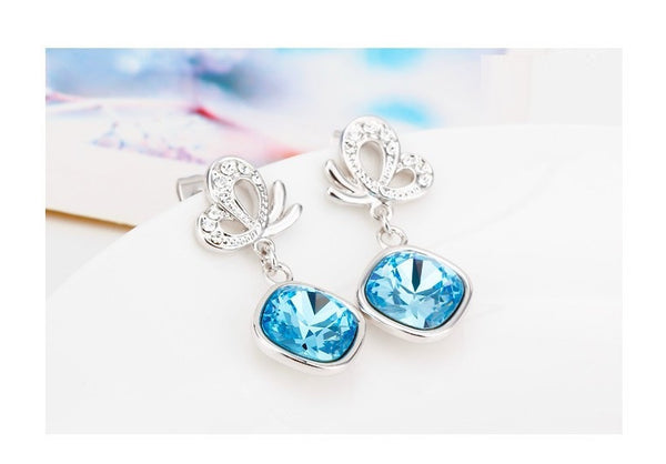ERFA240 Fashion Charm Kiss of Love Stud Earrings