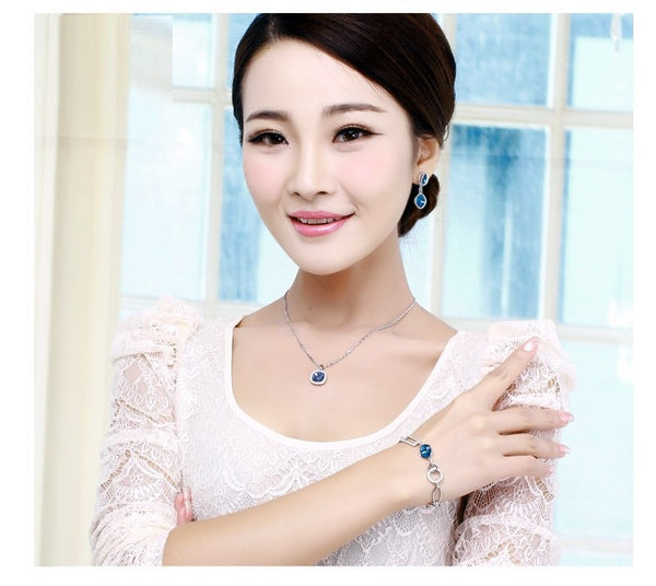 ERFA210 Fashion Charm Dream Stud Earrings