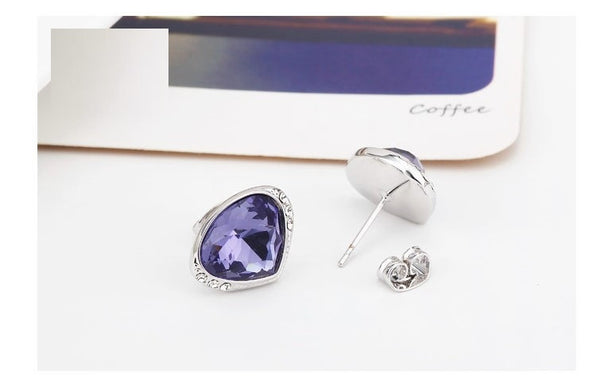 ERFA177 Vintage Charm Rabbit Stud Earrings