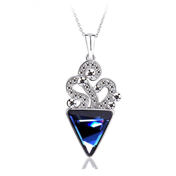NLFA003 Charm Monogram Triangle Pendant Necklace