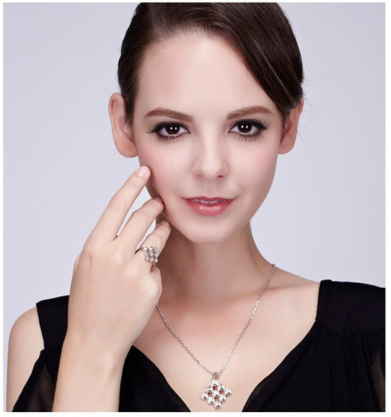 RiFA002 Classical Charm Cross Ring