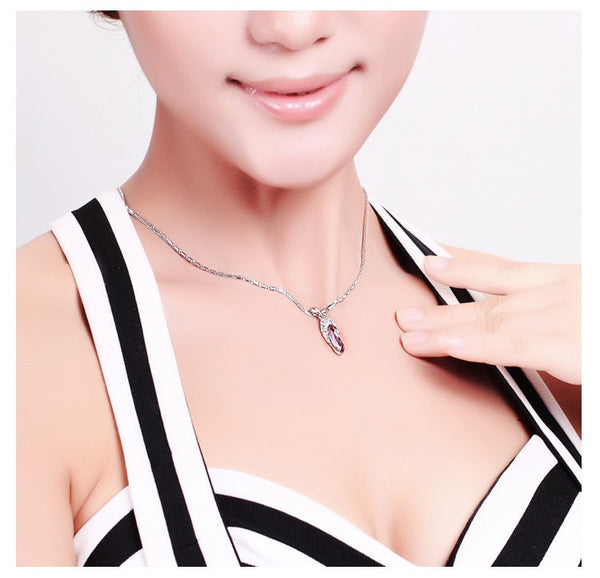 NLFA043 Charm Crystal Shoe Pendant Necklace