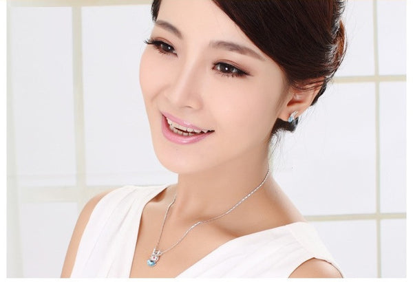 ERFA194 Fashion Charm Jade Rabbit Stud Earrings