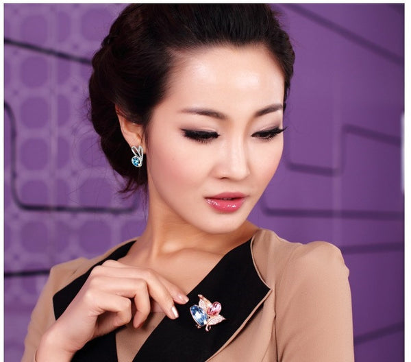 ERFA230 Trendy Charm Jade Rabbit Stud Earrings