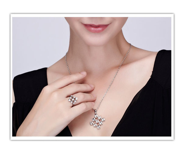 NLFA057 Charm Fancy Cross Pendant Necklace