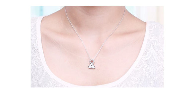 NLFA180 Charm Triangle Pendant Necklace