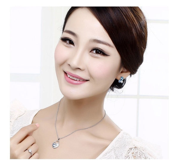 ERFA237 Fashion Charm Trio of Bubbles Stud Earrings