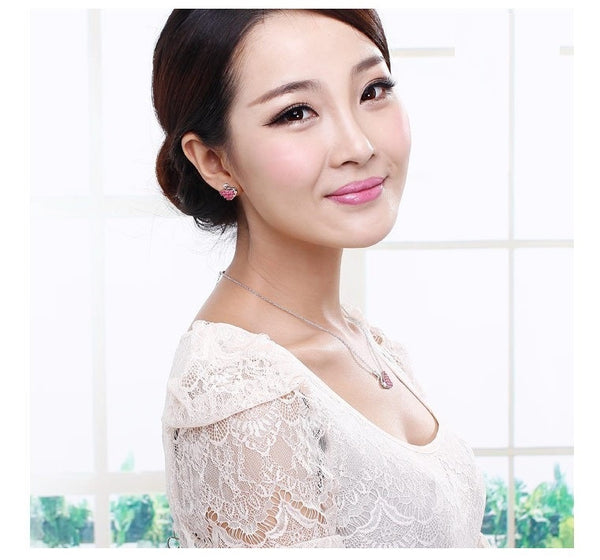 ERFA216 Trendy Charm Swan Stud Earrings