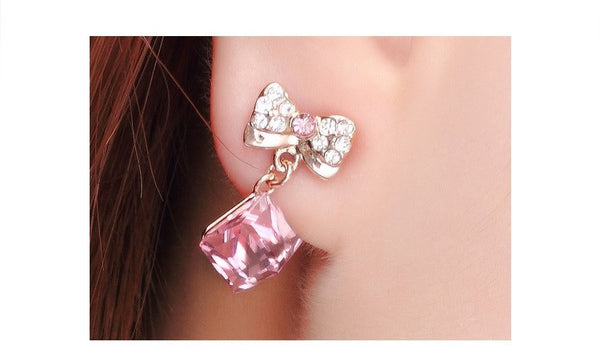 ERFA136 Fashion Charm Water Cube with Ties Stud Earrings