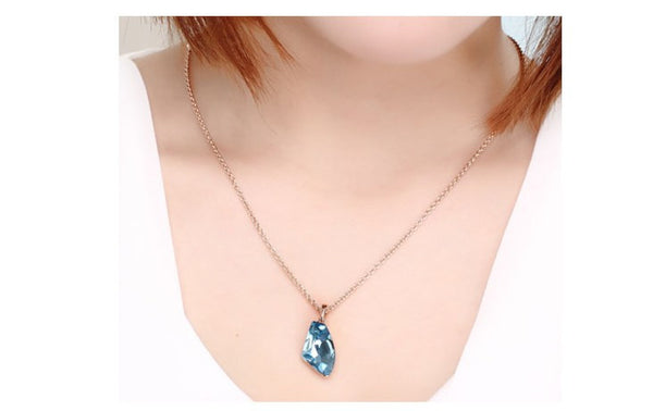NLFA101 Fashion Fancy Dancing Pendant Necklace