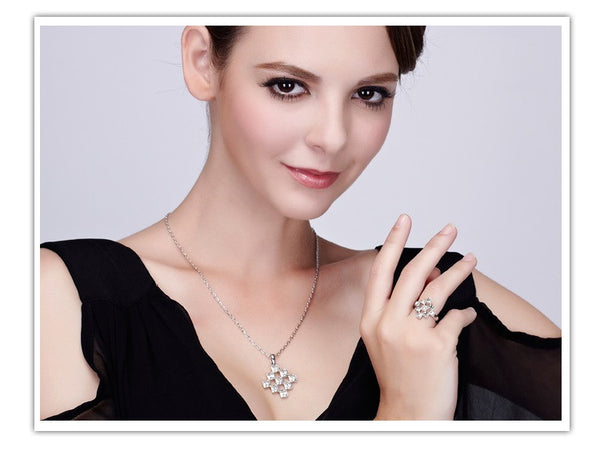 NLFA057 Charm Fancy Cross Pendant Necklace