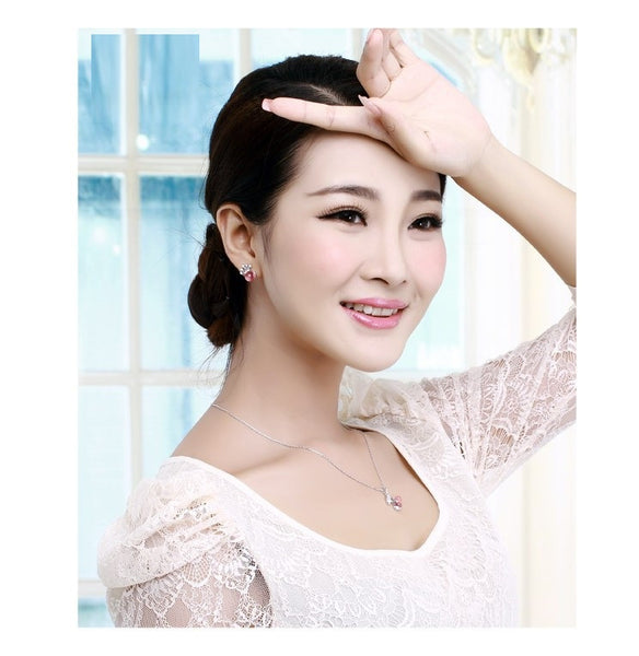 ERFA214 Classical Charm Crown  Stud Earrings