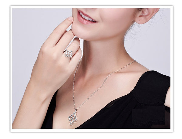 NLFA057 Charm Fancy Cross Pendant Necklace