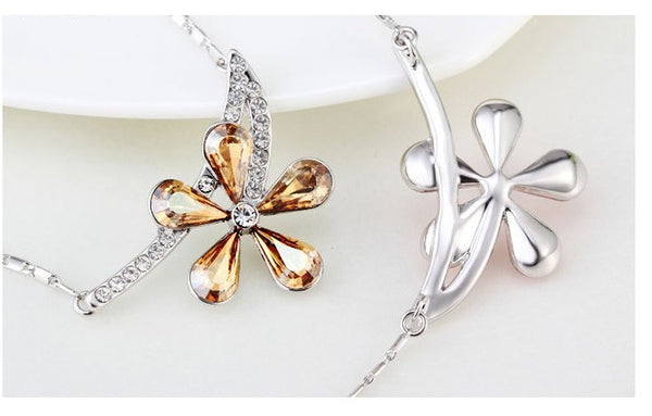 NLFA186 Charm Five-leaf Clover Pendant Necklace