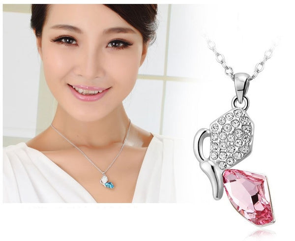 NLFA184 Charm Crystal Shoe Pendant Necklace