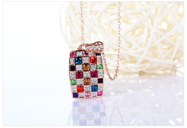 NLFA025 Palette of Love Pendant Necklace