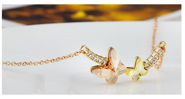 NLFA223 Charm Double Flying Butterflies Pendant Necklace