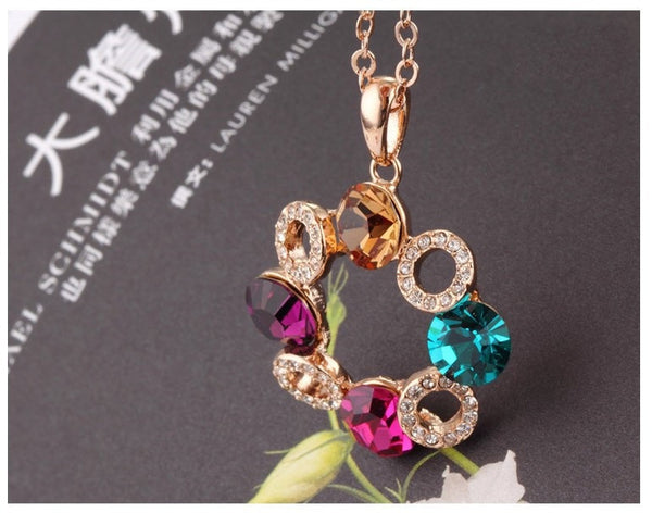 NLFA104 Fashion Loop of Luck Pendant Necklace