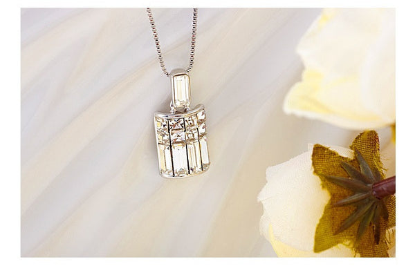 NLFA041 Charm Half Bucket Pendant Necklace